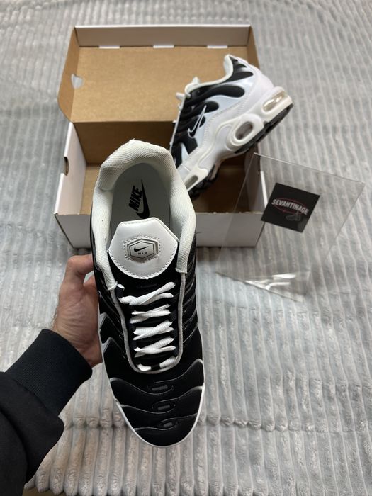 Nike TN Com Caixa