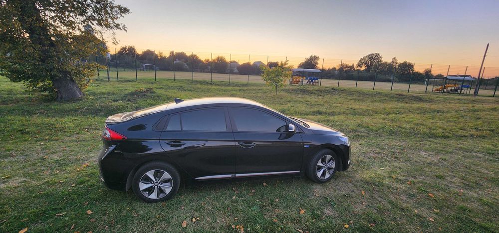 Hyundai ioniq 2019 р. Електро 28 kwt пригнаний з Бельгії