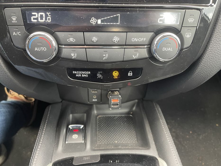 Магнітола на Nissan Qashqai J11 (2017) оригінал з bluetooth