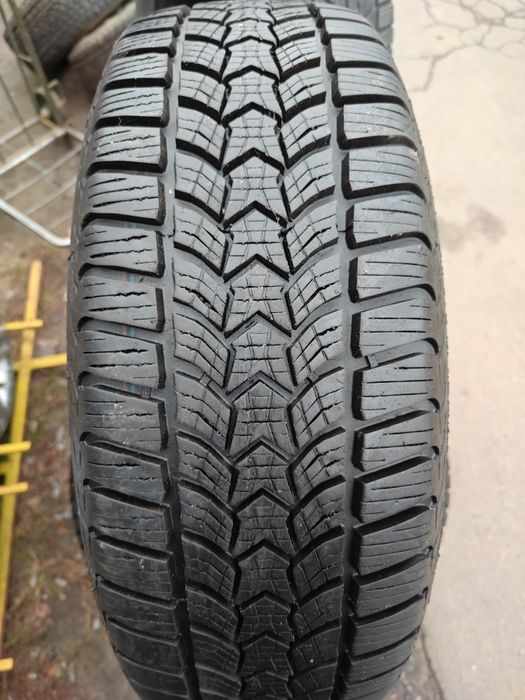 Шины 205/60/16 Debica Frigo HP2