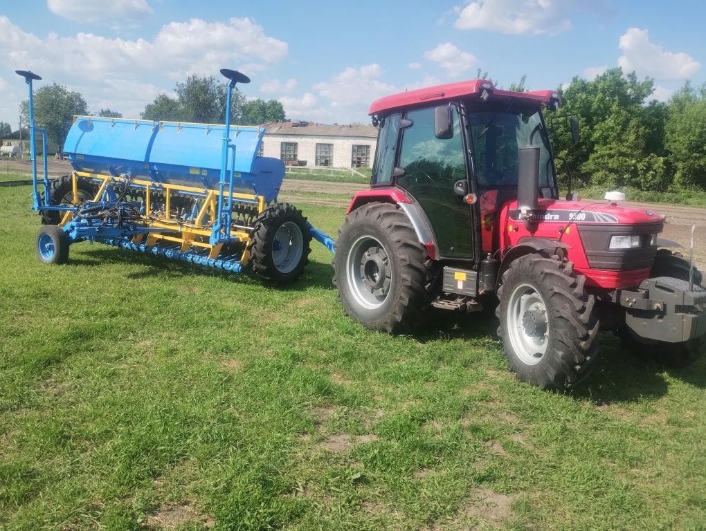 Трактор Mahindra 9500