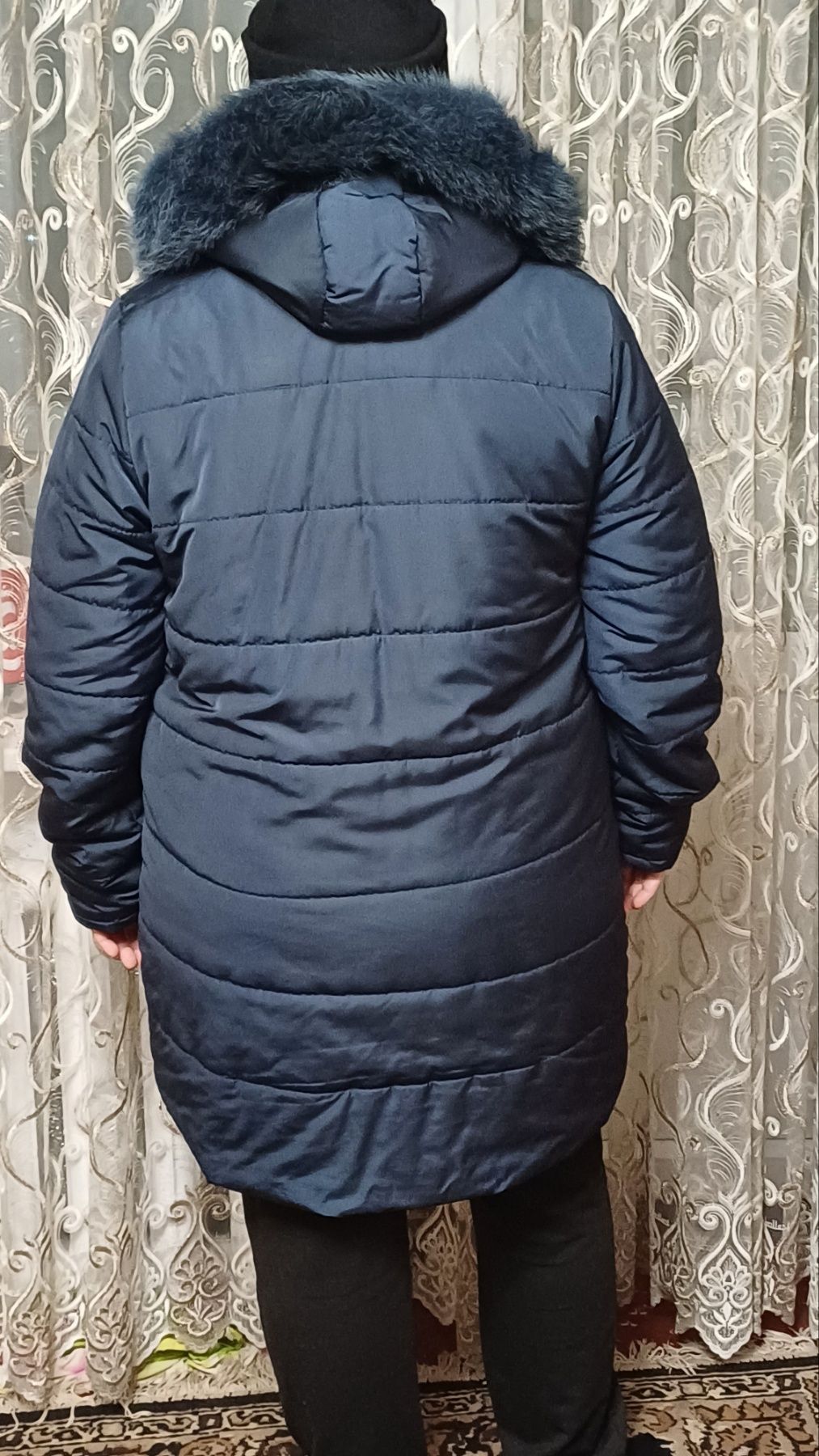 Продам зимнюю куртку
