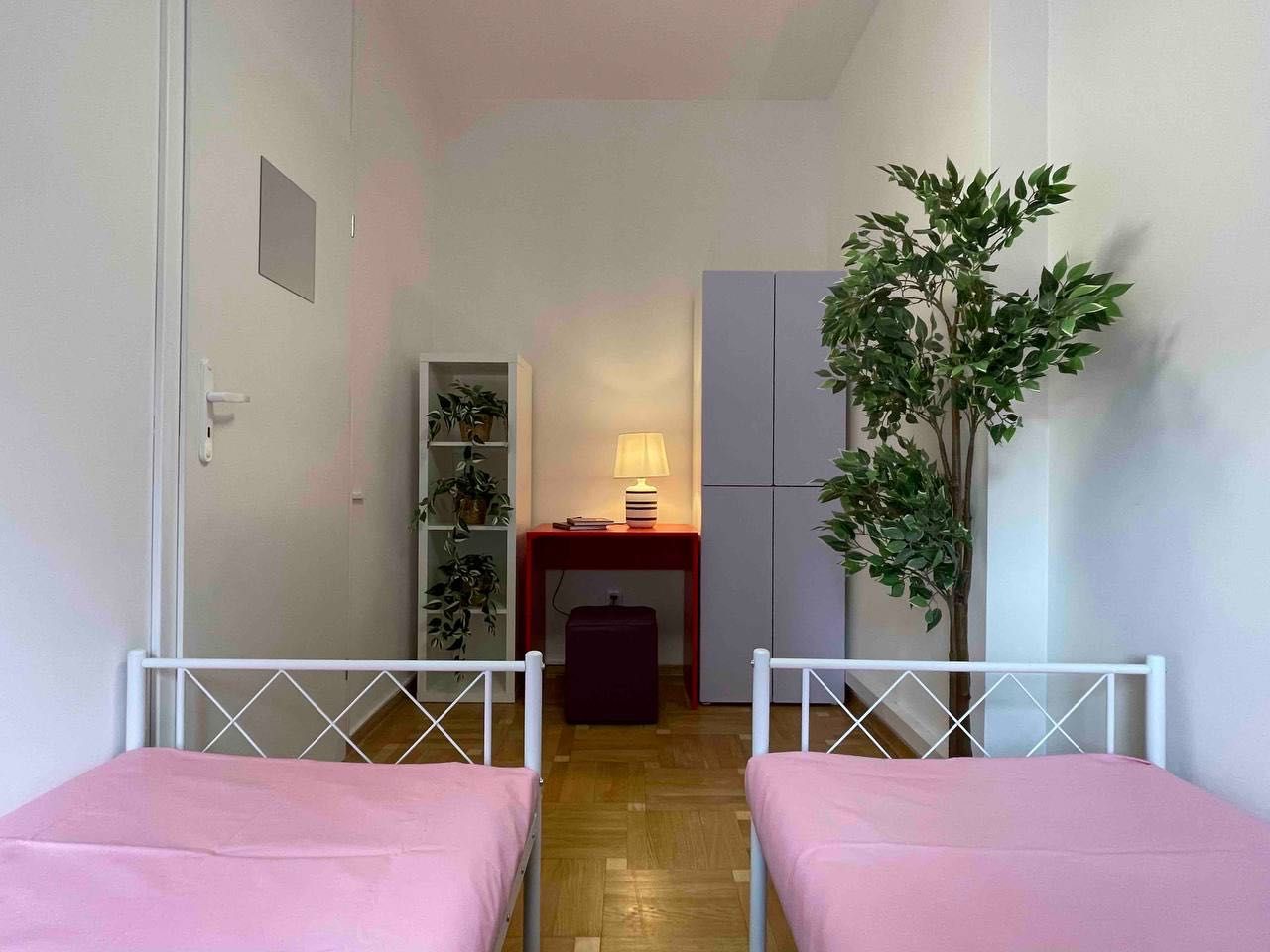 790 злотых за месяц проживания Хостел Варшава Mokotow Hostel