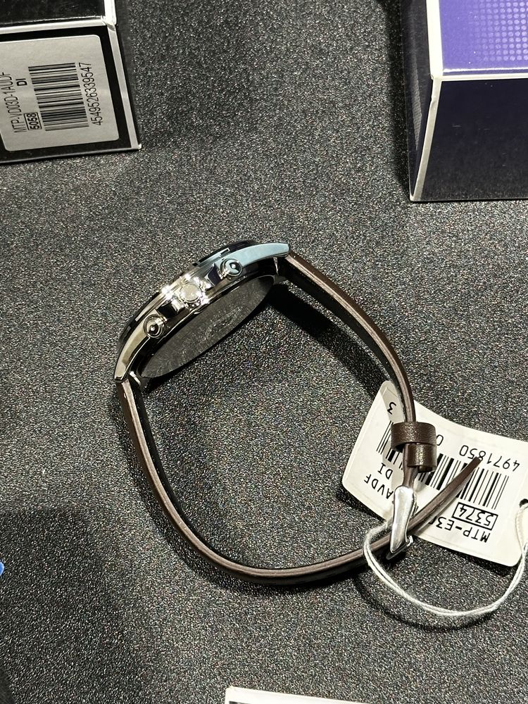 Новые часы Casio MTP-E303L-7A