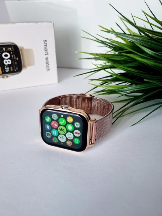 Złoty smartwatch na bransolecie