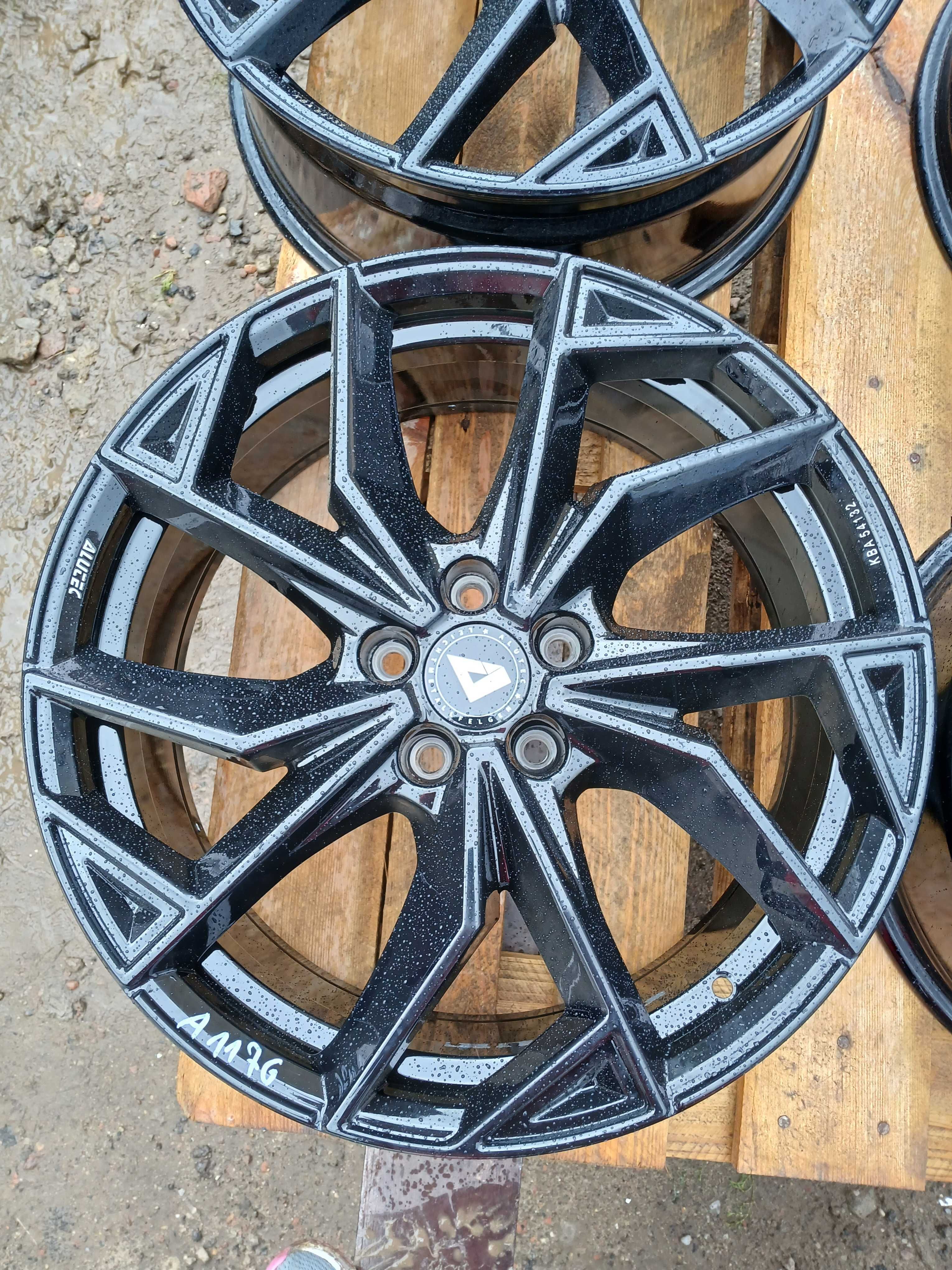 A1176. ALUTEC 8 x 19 ET 40 rozstaw 5x112