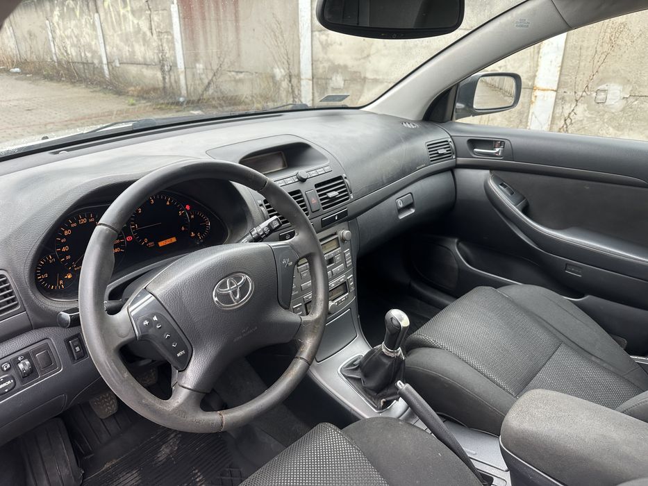Toyota Avensis T25 Sedan 2.0 Diesel, klimatyzacja, bez korozji!