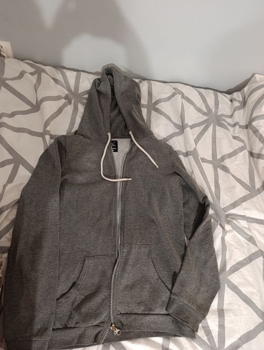 bluza szara z kapturem