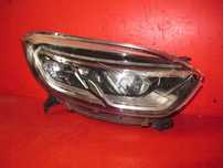 RENAULT CAPTUR LAMPA REFLEKTOR LED PRAWA PRZÓD EU