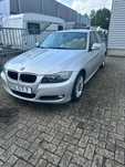 Bmw e90 318i lci navi