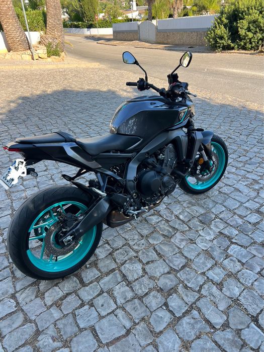 Yamaha mt 09 y-amt