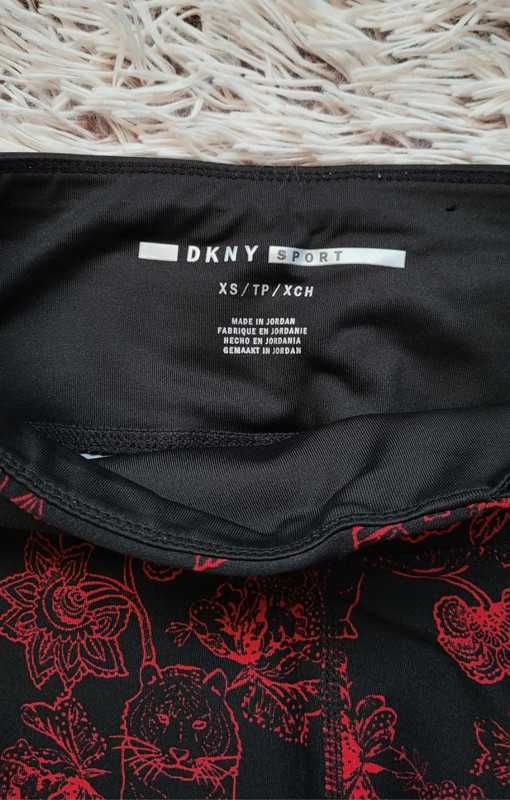 Czarne legginsy sportowe fitness w tygrysy i kwiaty DKNY