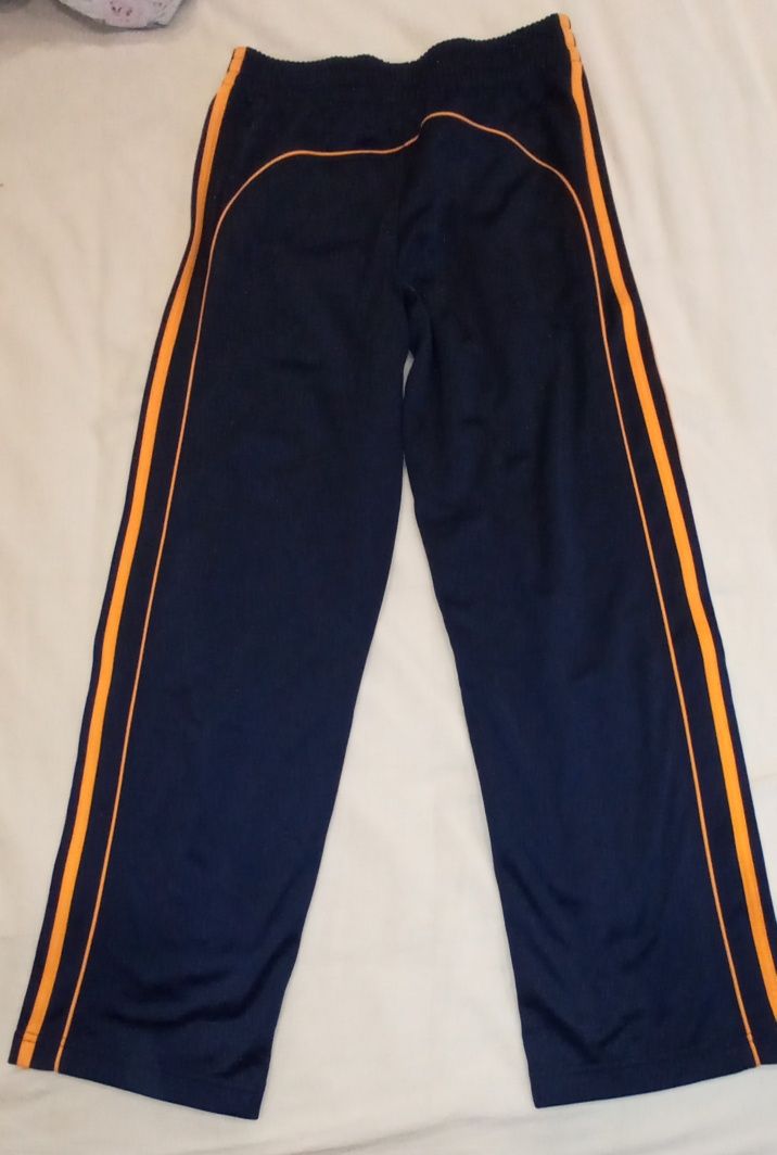 Nowe spodnie dresowe Adidas