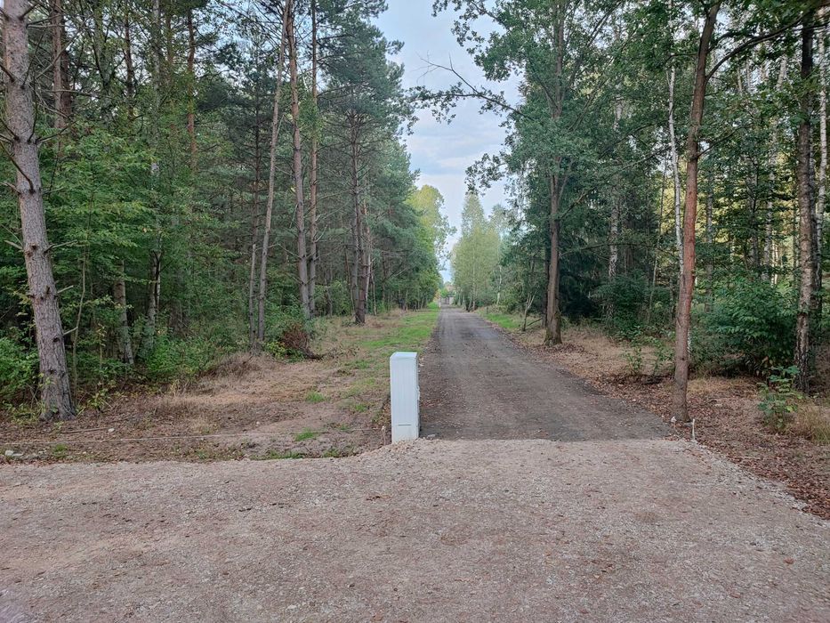 Sprzedam działkę rekreacyjno - budowlaną koło Radomska