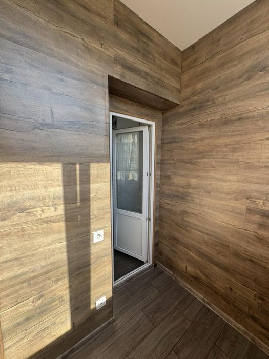 2к квартира з рем. Укомплектована всім необхідним. Податки 2% є Балкон