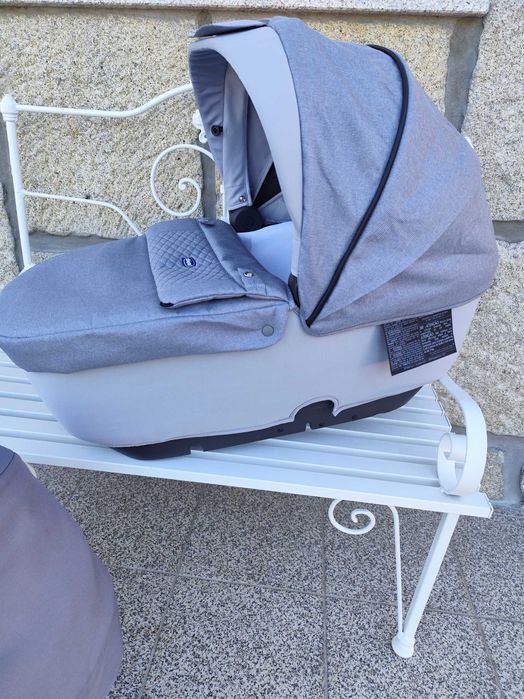 Trio Chicco Style Go Up Crossover i-Size