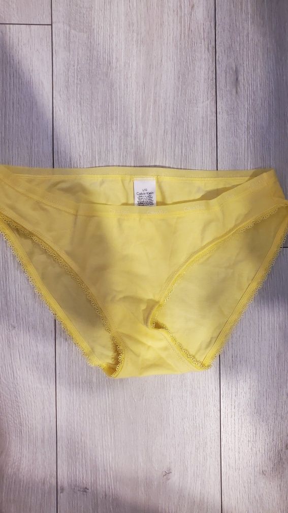 Calvin Klein  Nowe Figi Damskie L
