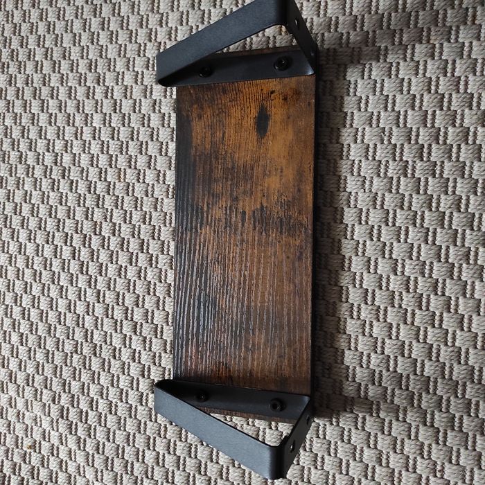 Pólka rustykalna loft