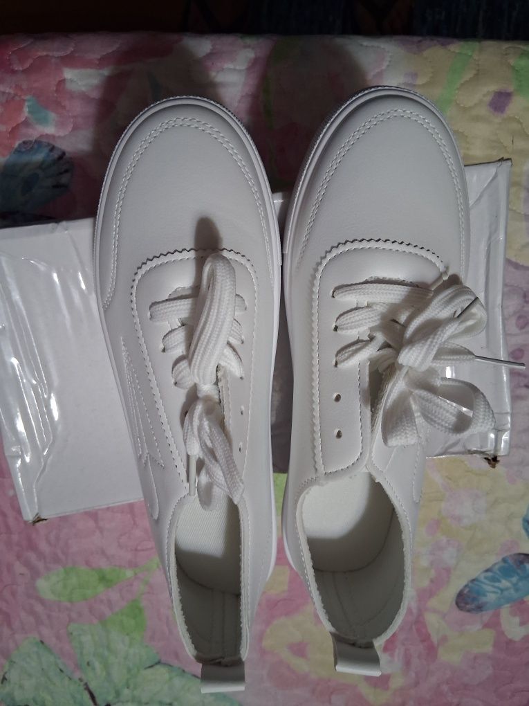 Sapato/sapatilha