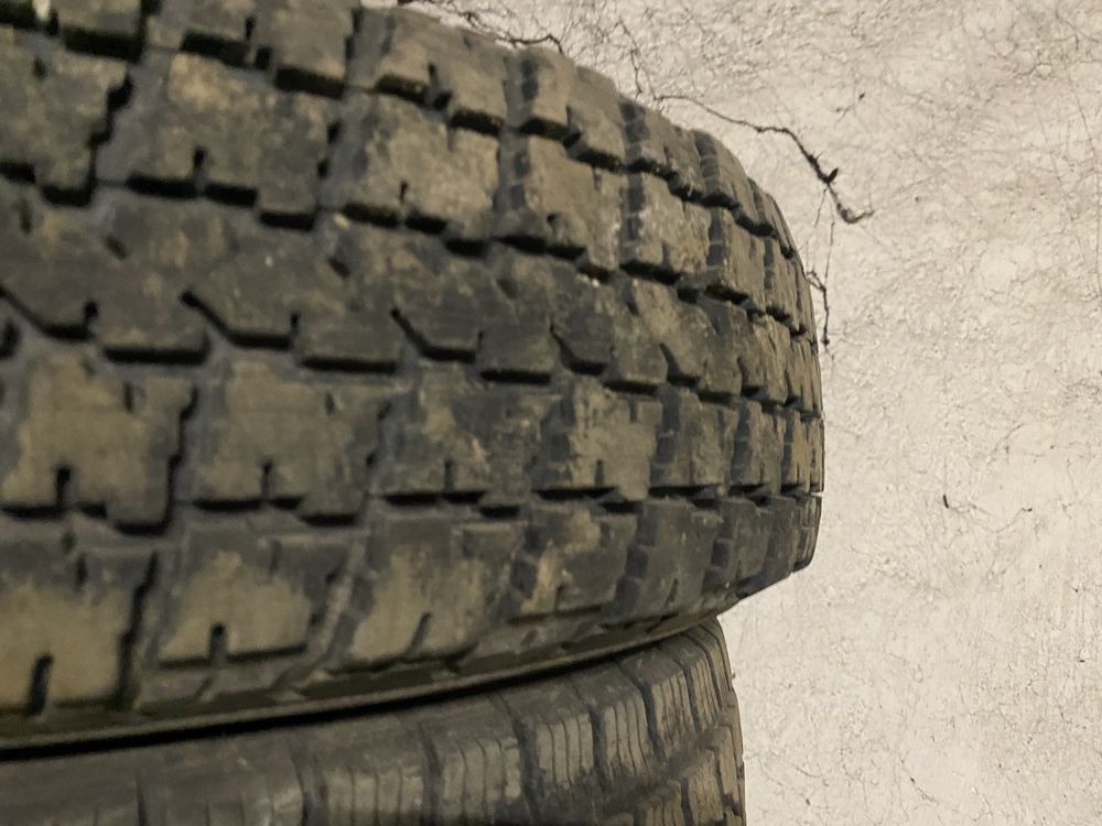 Opony terenowe  185/75 r16 Lada Niva