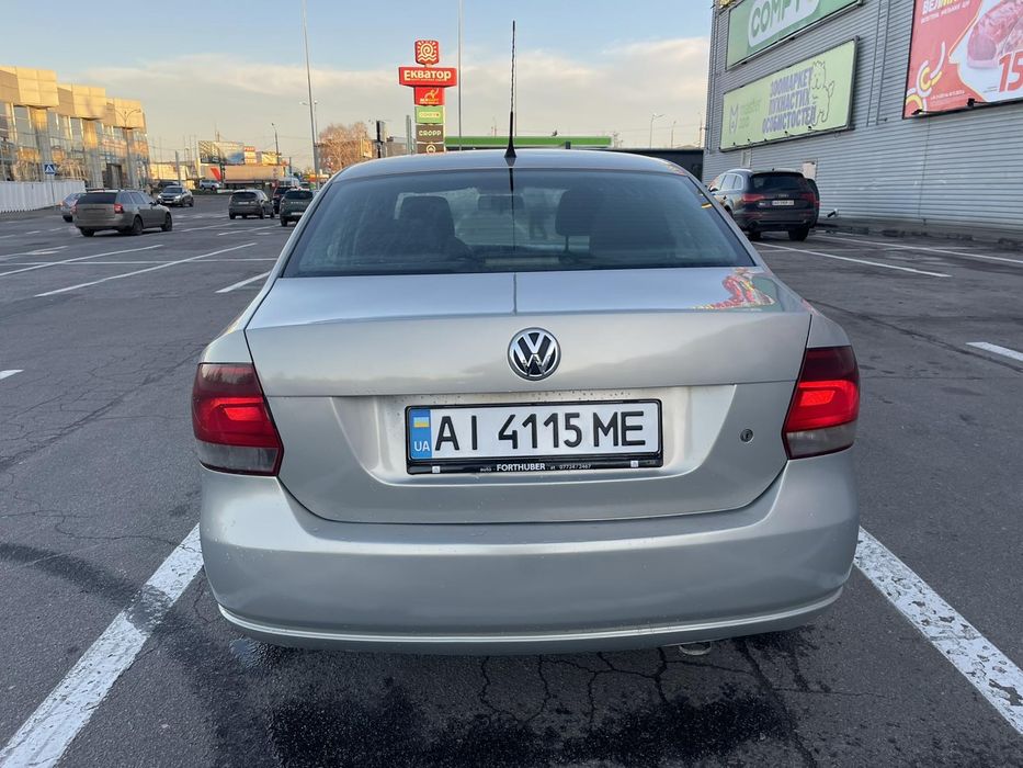 Volkswagen Polo 2011 1.6 газ кондиціонер