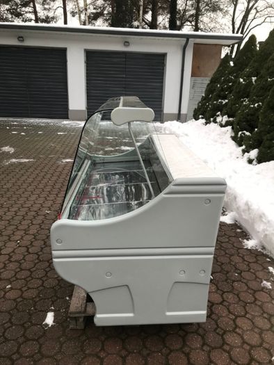 Lada witryna chłodnicza BOCHNIA dł. 1,6 m x 0,9 m. I inne urządzenia.
