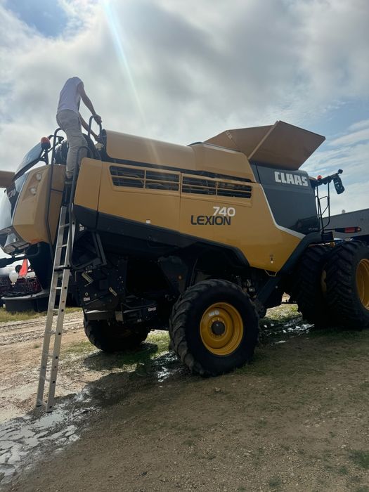 CLAAS Lexion 740