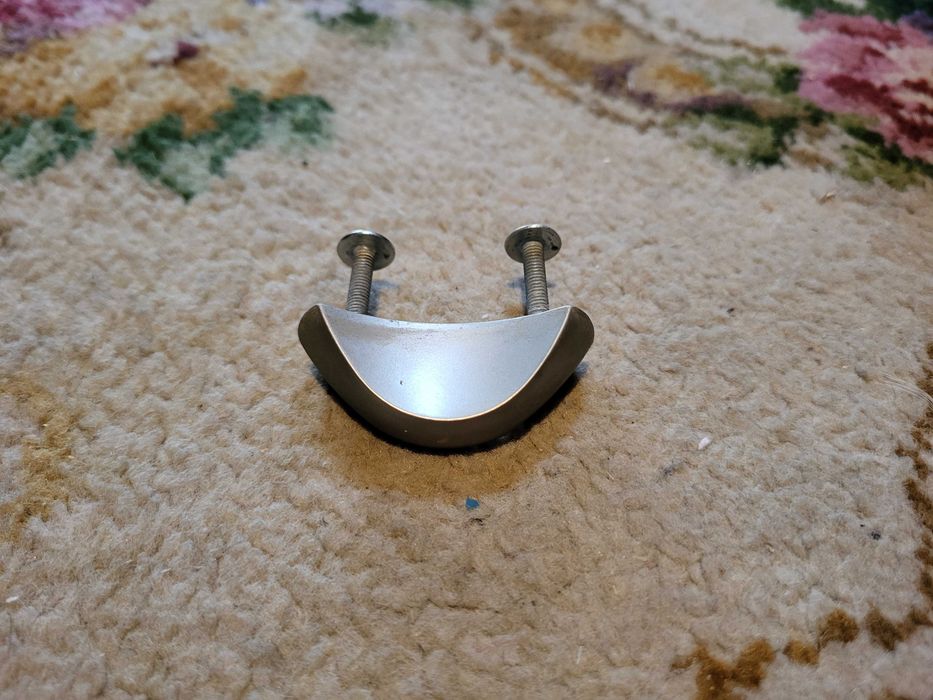 44 sztuki - zawiasy meblowe, 21 uchwytów do mebli INOX + śrubki