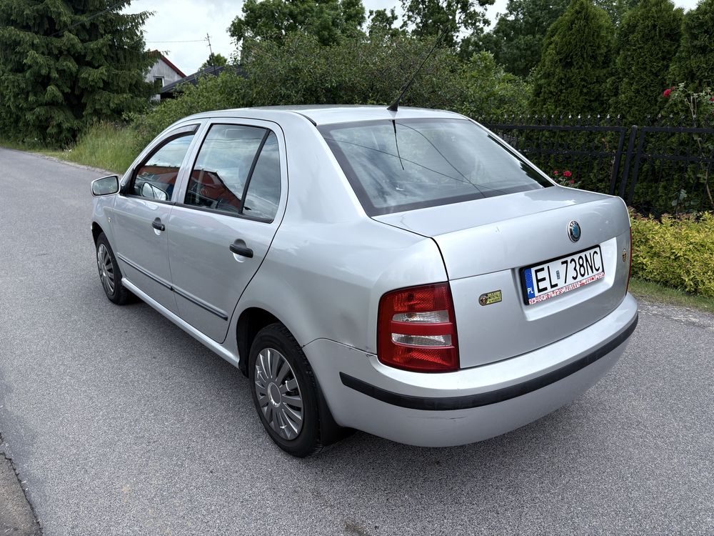 Skoda Fabia_1.4 MPI_2003r_Sedan_Nowy przeglad