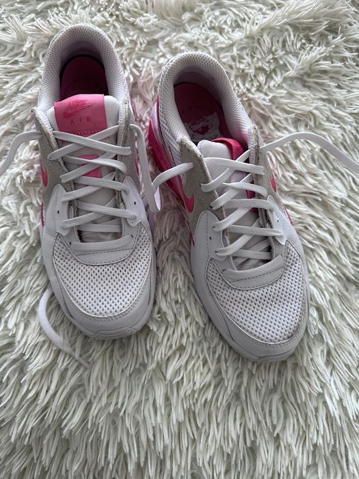 nike airmax майже нові, носила 2 рази