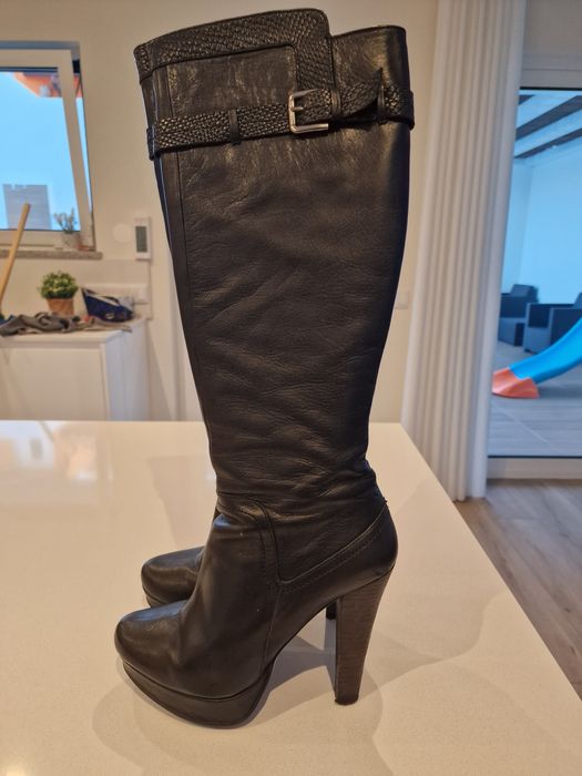 Botas de pele pretas cano alto Gianna tamanho 38 novas