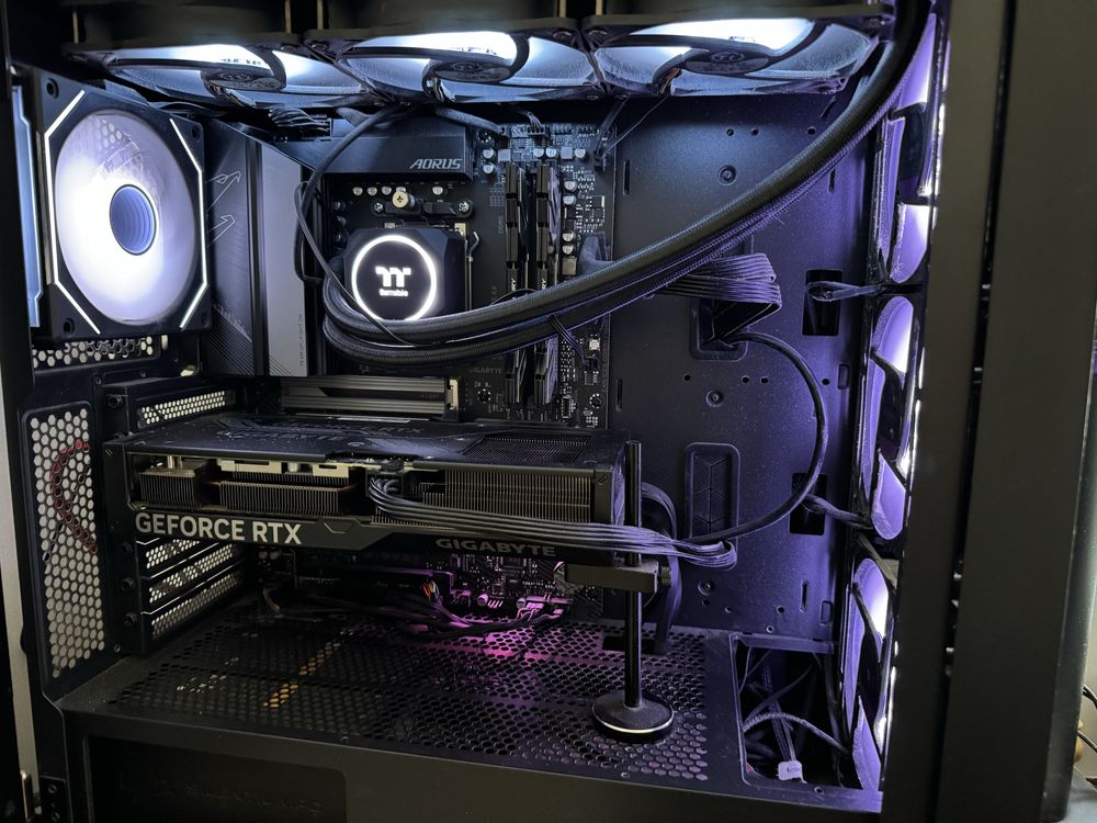 Komputer PC do gier RTX 4070, R7600X, 32 GB RAM