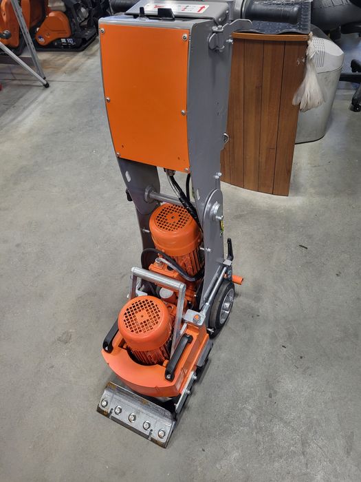 Skrobak podłogowy Husqvarna BS75 zrywarka podłogowa Blastrac 230V