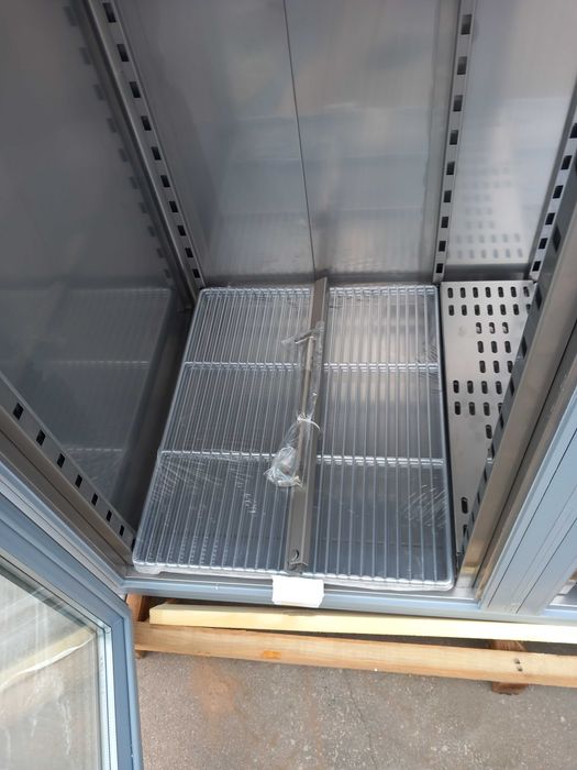 Frigorífico Arevalo APV-N-2 novo £1642