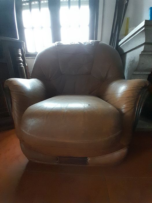 3 sofas de pele usados