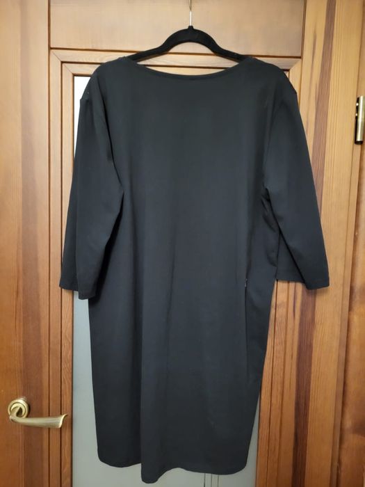 Czarna tunika VESO z błyszczącym napisem rekaw3/4