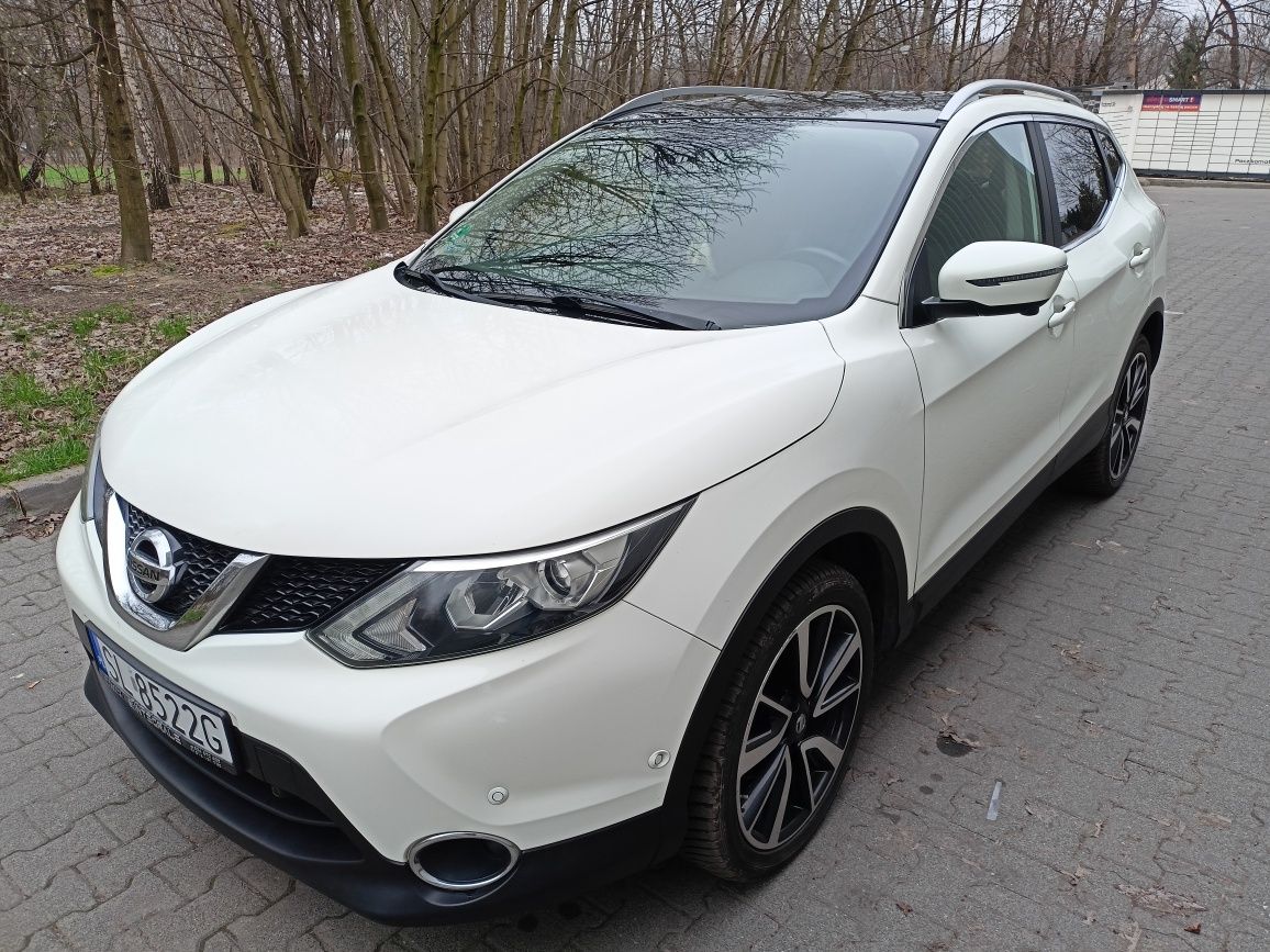 Nissan Qashqai Panorama Kamery 360 Nawigacja Asystent Pasa  Tempomat