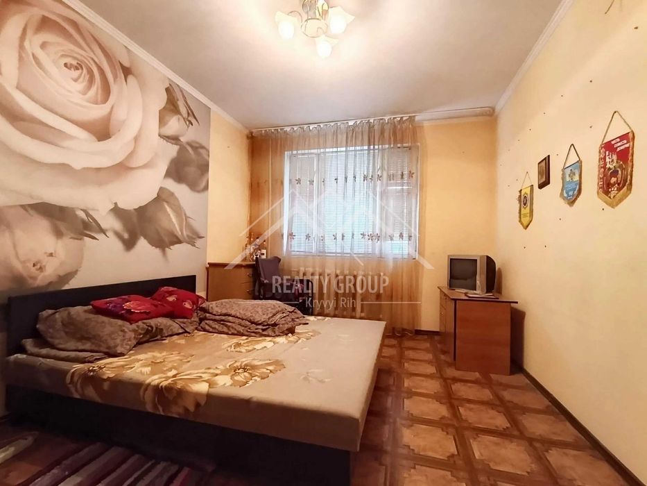 Продаж 4к квартири в тихому районі (Сертифікат)