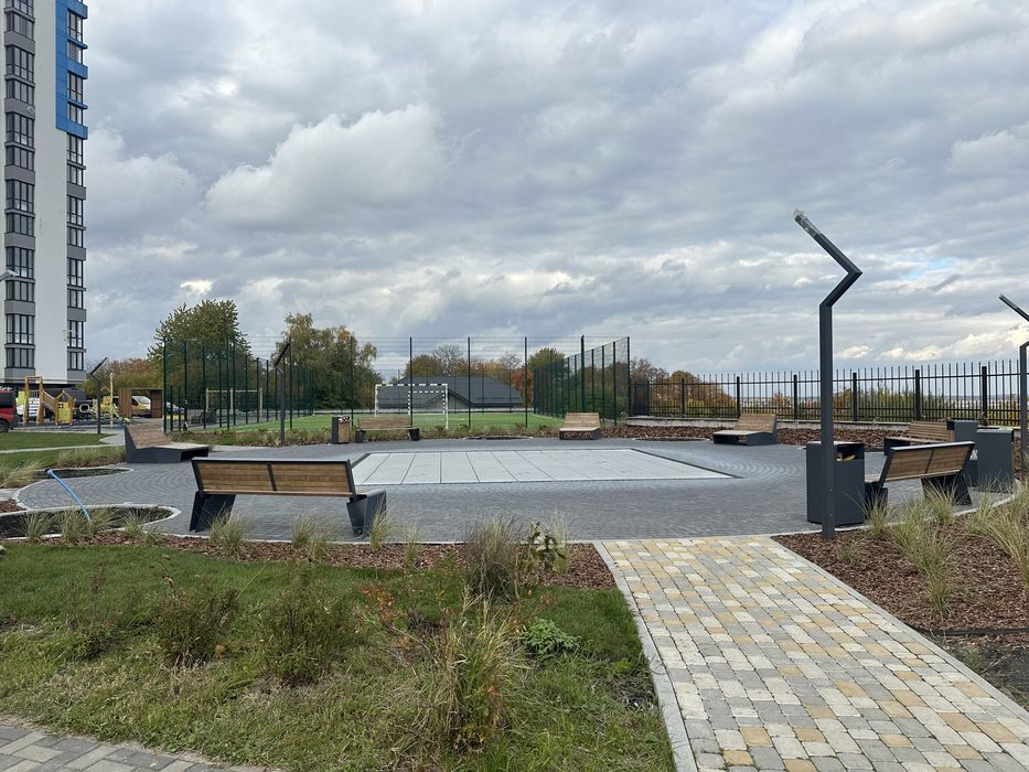 Продам квартиру на Біговій 17