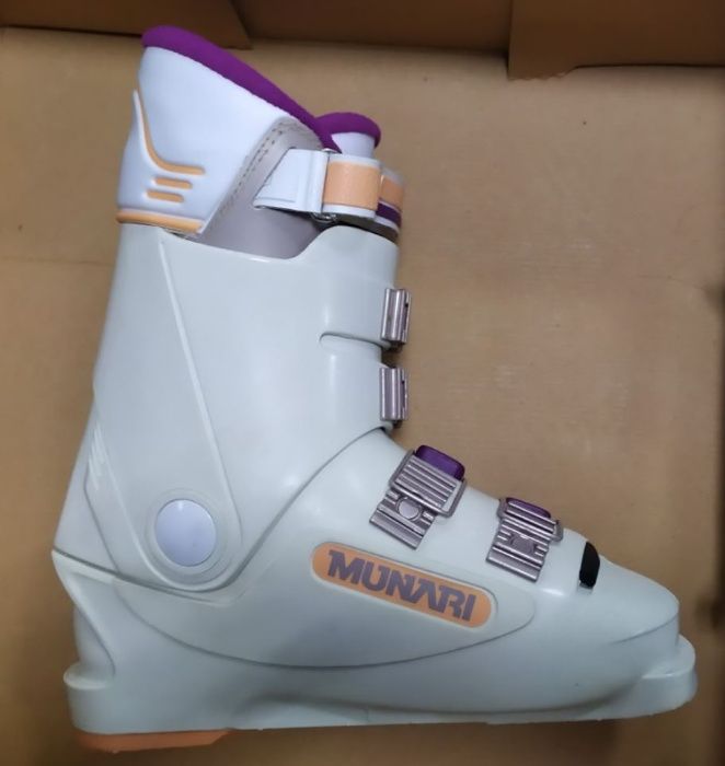 Ботинки горнолыжные MUNARI MT 55. Размер - 36 - 38.