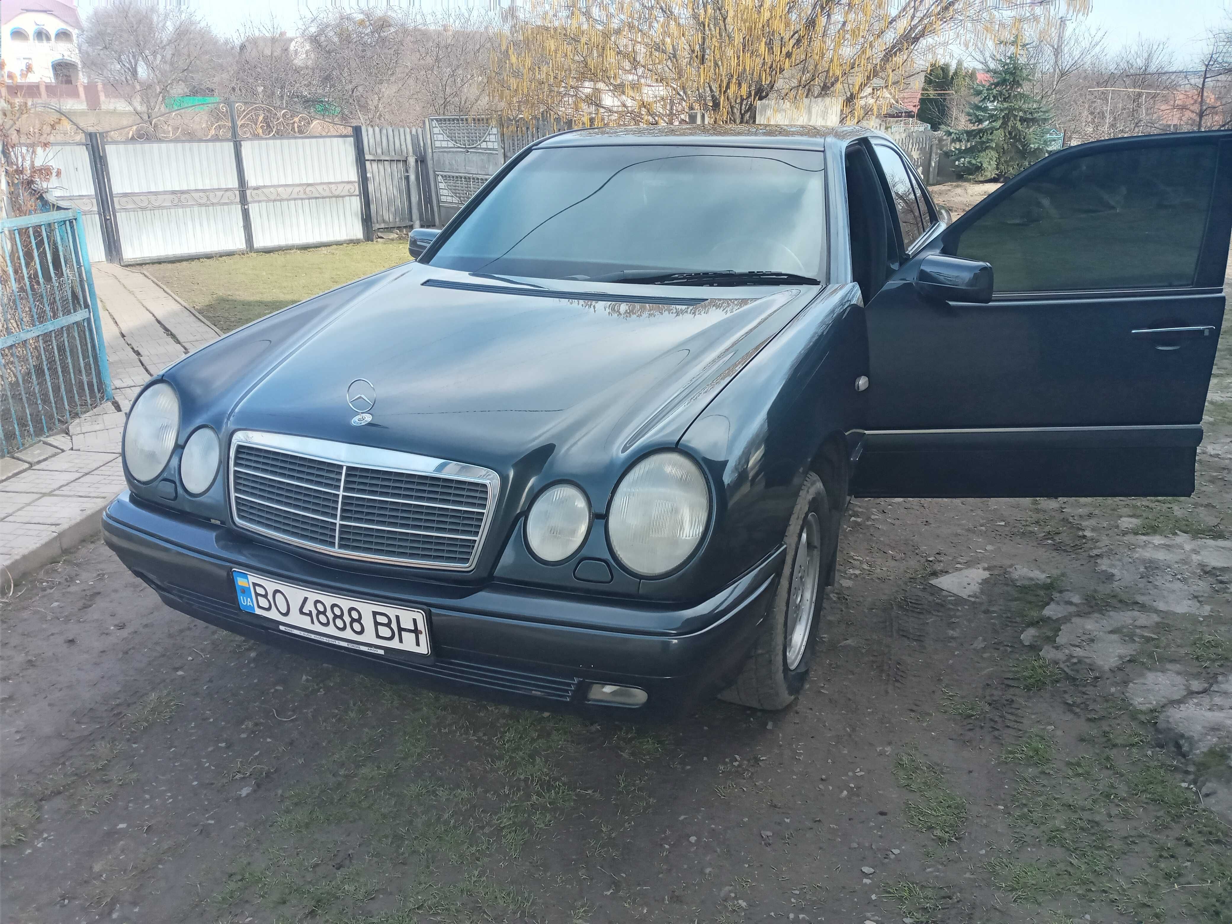 Mercedes-benz e 230