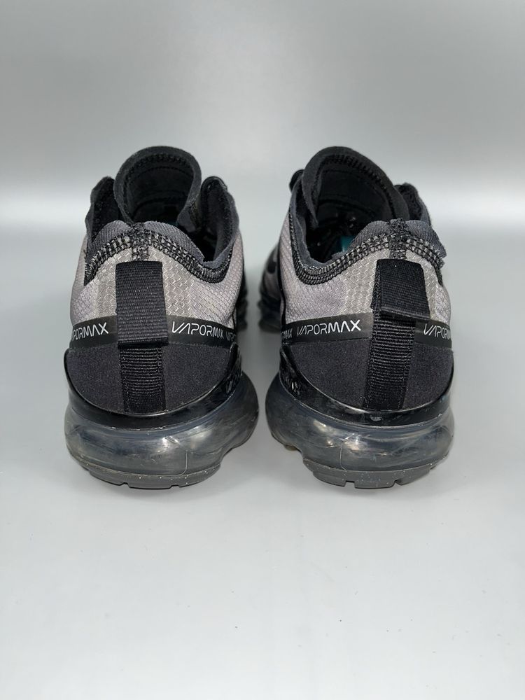 Кроссовки Nike Vapormax 40 размер (по стельке 25 см)