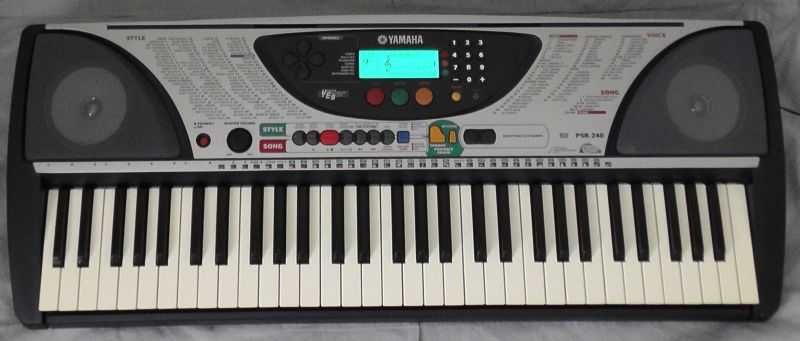 Yamaha PSR-240 keyboard sprawny