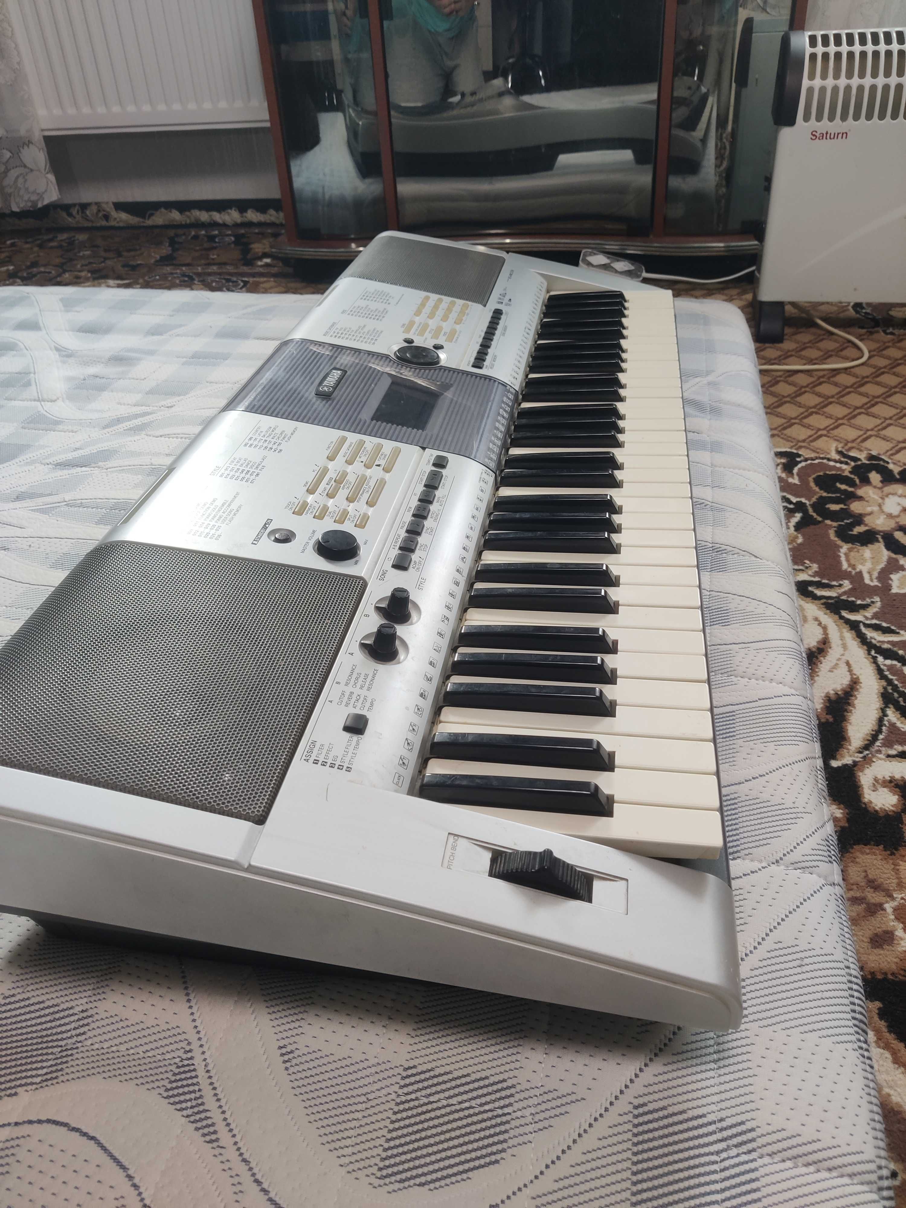 Клавишный синтезатор yamaha