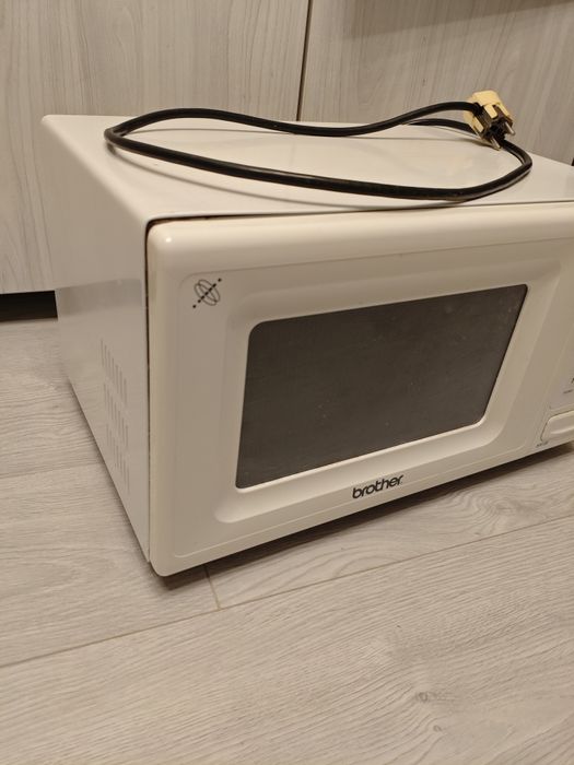 Продам микроволновую печь