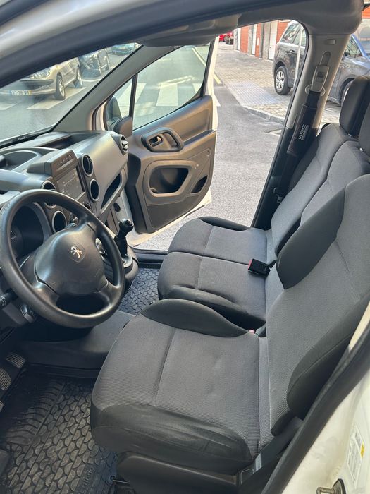 Peugeot partner 3 lugares 1.6 HDi ano 2017