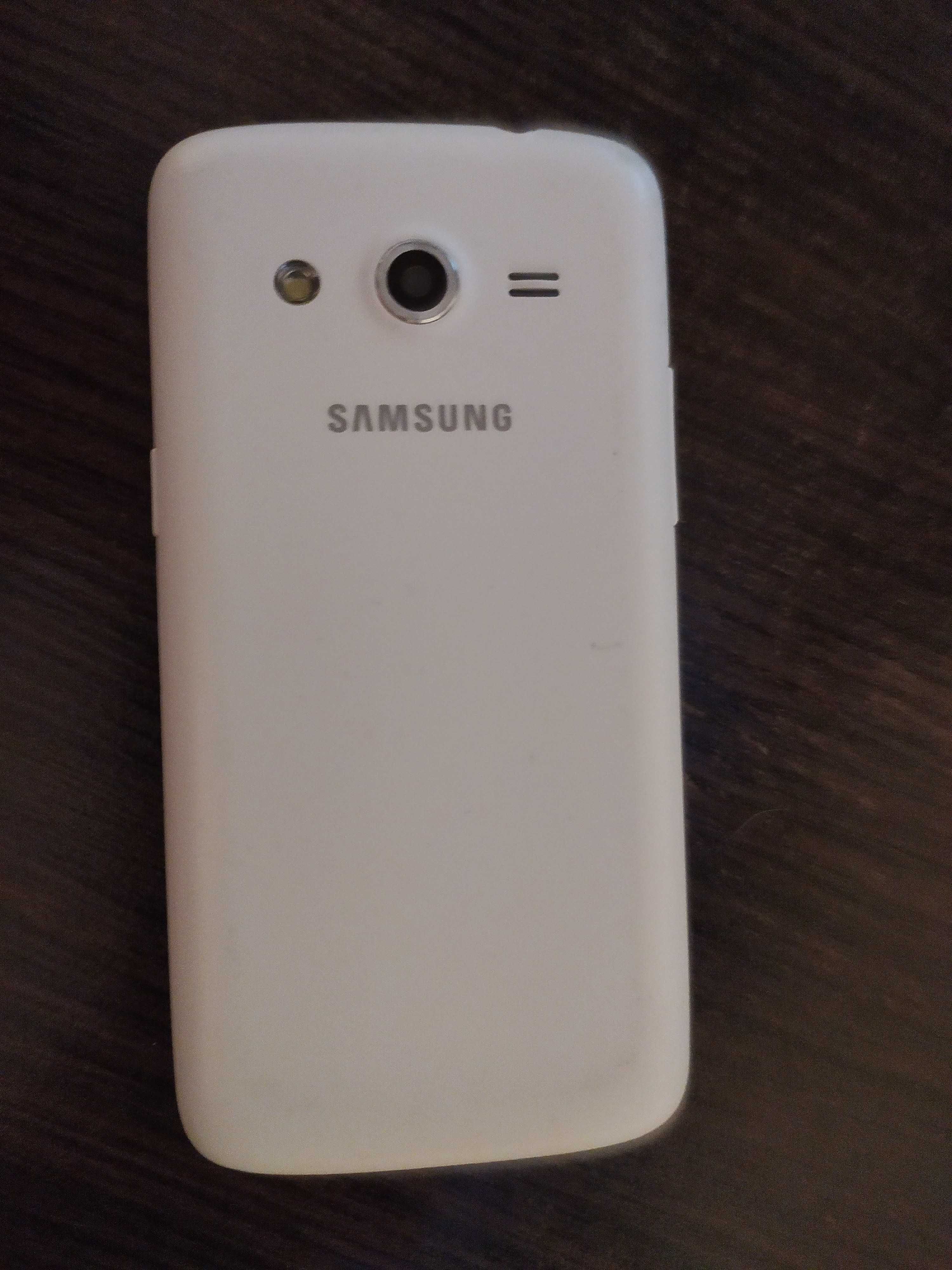 Telefon Samsung Galaxy uszkodzony biały