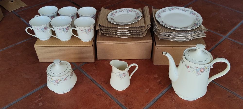 Serviço de Chá/Café e jantar  em Porcelana Fina CAC Ceramic - NOVO