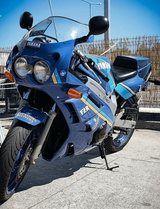 yamaha FZR 600  genesis  89/.