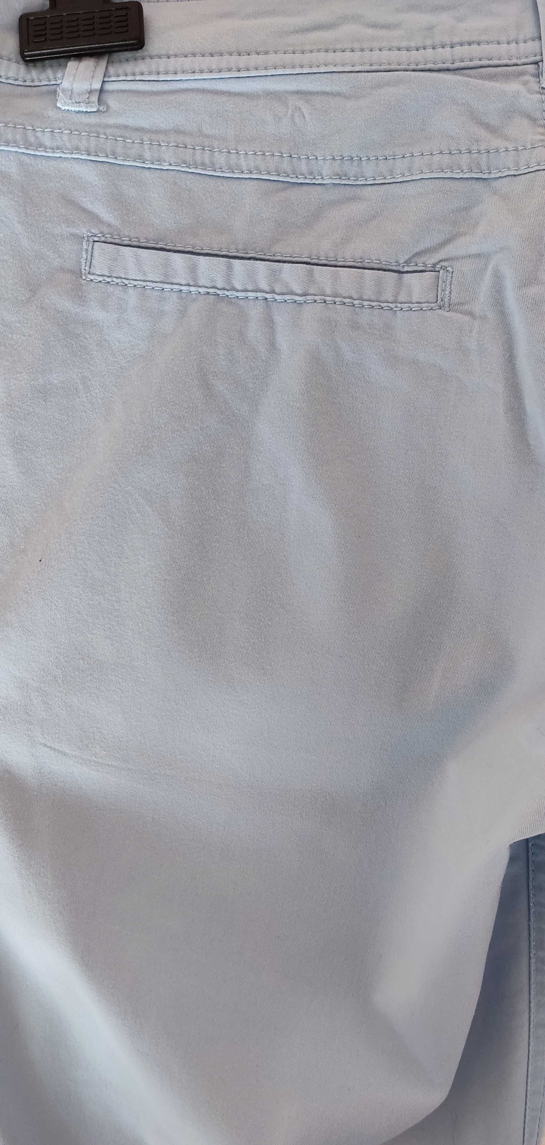 Błękitne spodnie chinosy, Reserved rozmiar M